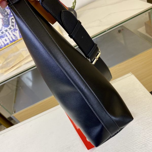LV Vagabond Hobo Bag M28392-M27856 BC