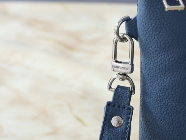 LV Takeoff Pouch LV Aerogram M25955 BC