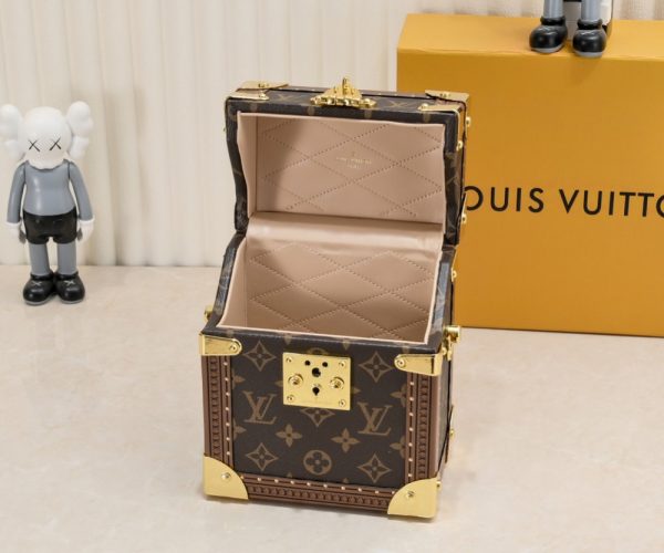 LV Camera Box Monogram Canvas Bag M10079 BC