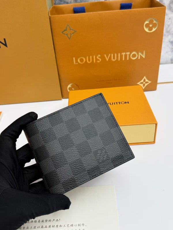 LV Damier Ebene Bifold Wallet KK01050