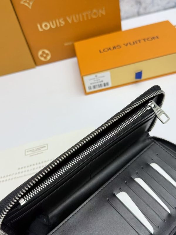 LV Zippy XL Wallet KK01650