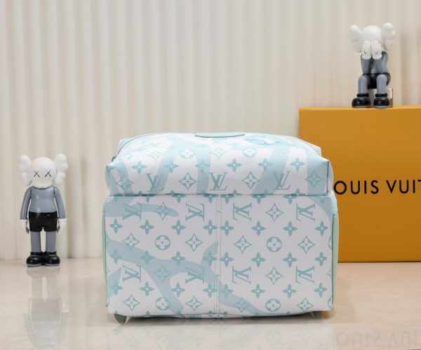 LV Monogram Aquagarden Discovery Backpack PM M22519 BC LV Monogram Aquagarden Discovery Backpack PM M22519 BC