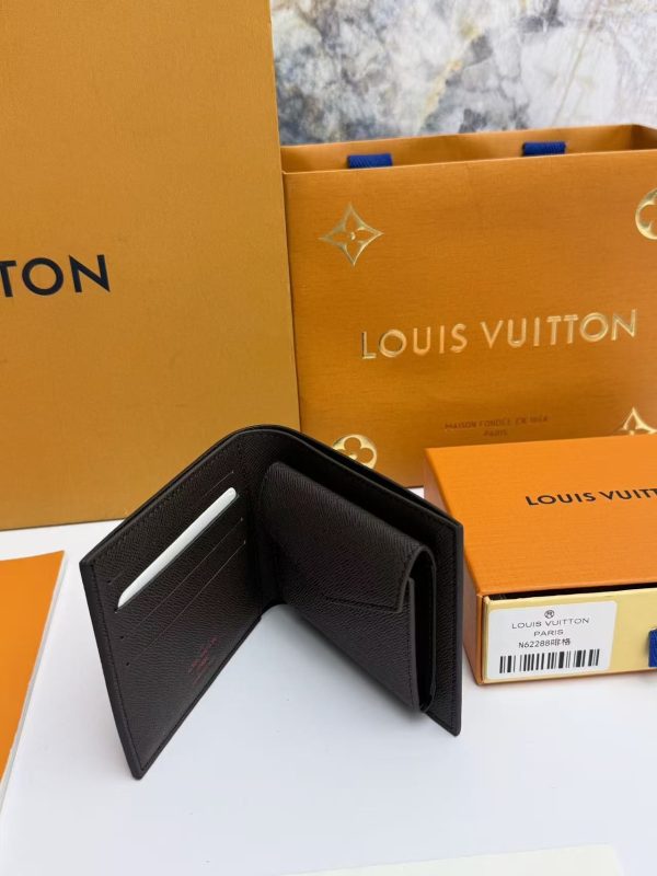 LV Damier Ebene Bifold Wallet KK01050