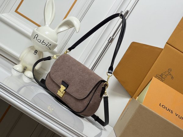 LV Pochette Métis Soft Suede Bag M2A185-M29783-M2A332 BC