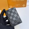 LV Damier Infini Pocket KK0950