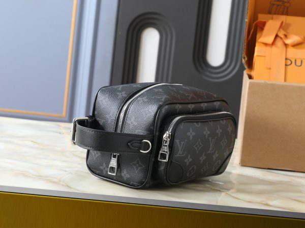 LV Locker Dopp Kit Cargo M2A501 BC