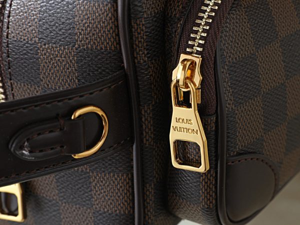 LV Locker Dopp Kit Cargo M2A501 BC