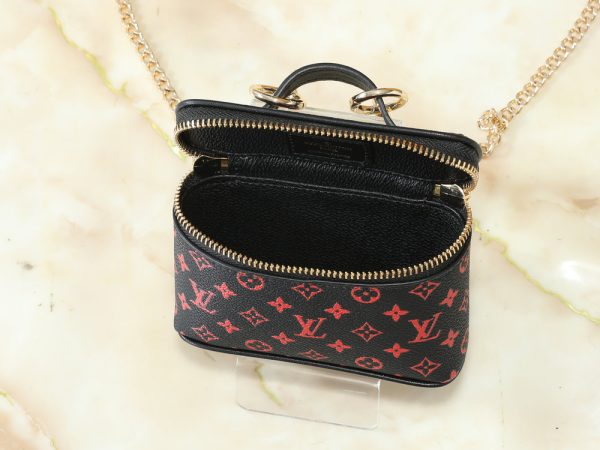 LV Nice Beauty Bag M2A284-M2A285-M83079 BC