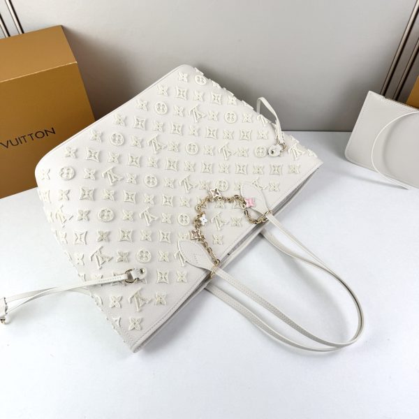 LV Neverfull MM Bag M45686 BC