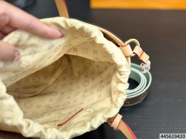 LV Neverfull BB Bag C2301450