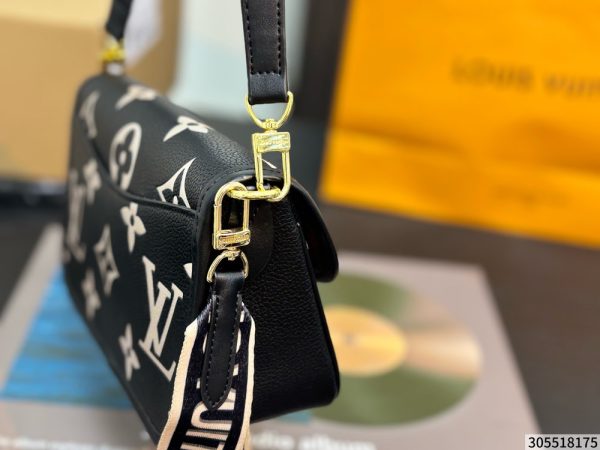 LV Diane Monogram Empreinte Bag C2301250