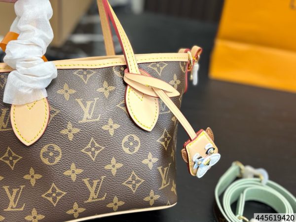 LV Neverfull BB Bag C2301450