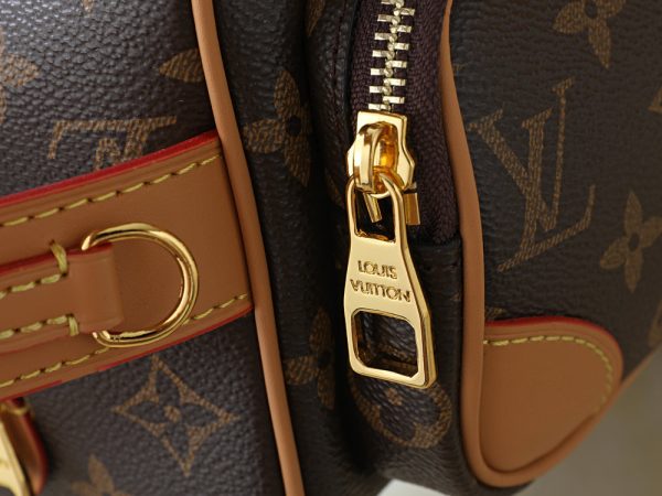 LV Locker Dopp Kit Cargo M2A501 BC