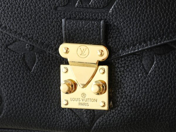 LV Pochette Métis East West Bag M26456 BC