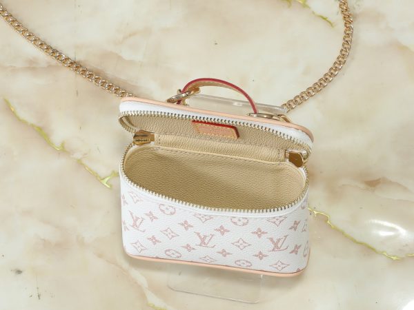 LV Nice Beauty Bag M2A284-M2A285-M83079 BC