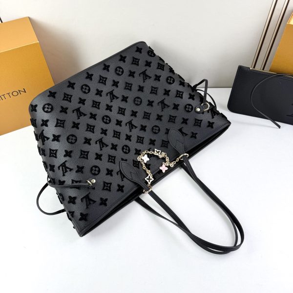 LV Neverfull MM Bag M45686 BC