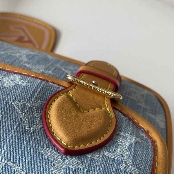 LV Satchel Wearable Wallet M2A647-M2A259-1 BC