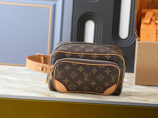 LV Locker Dopp Kit Cargo M2A501 BC