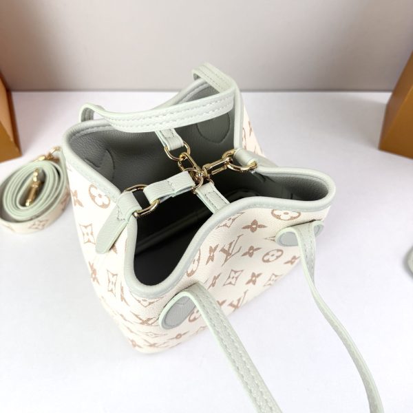 LV Neverfull Inside Out BB Bag 2A465 BC