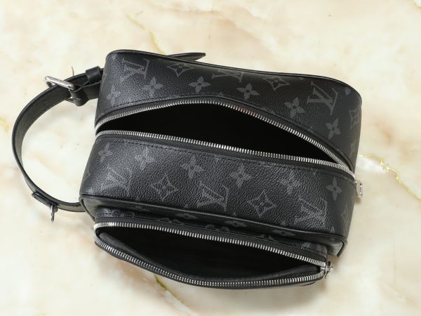 LV Locker Dopp Kit Cargo M2A501 BC