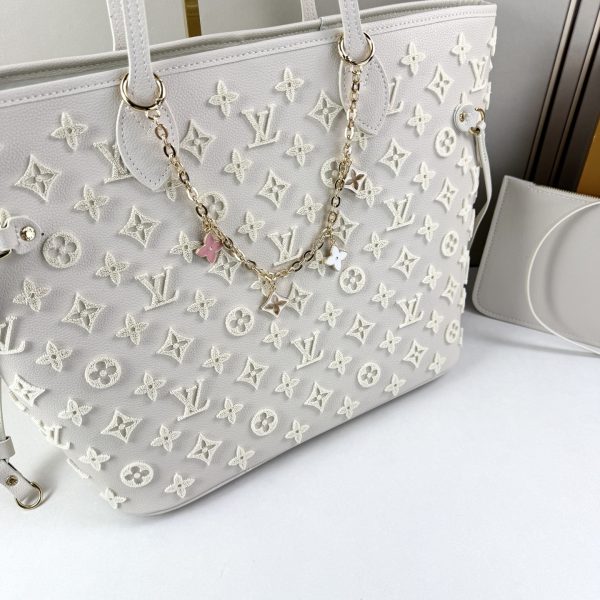 LV Neverfull MM Bag M45686 BC