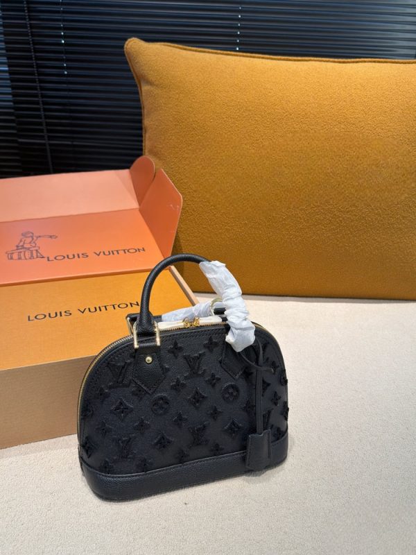 LV Alma BB Bag C2301850