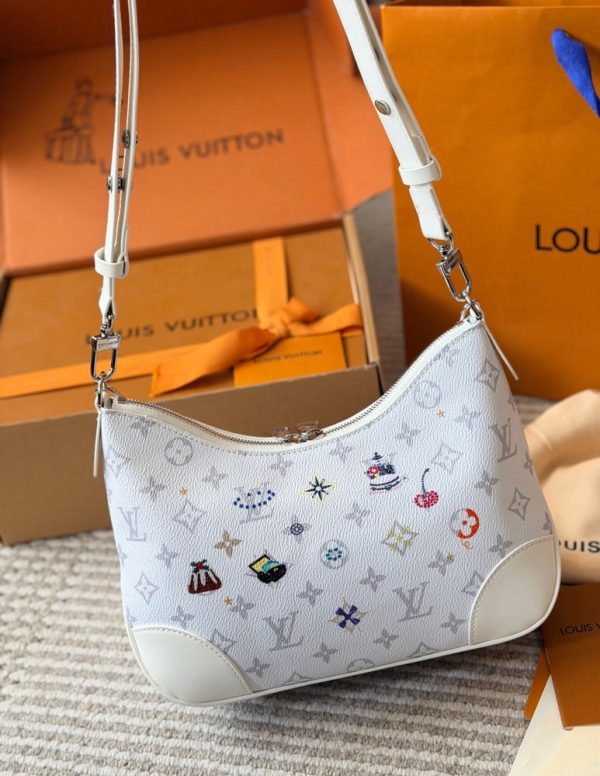 LV Boulogne Monogram C2301450