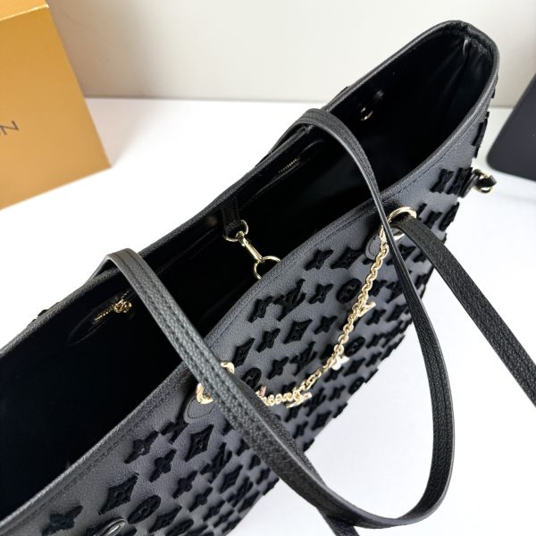 LV Neverfull MM Bag M45686 BC
