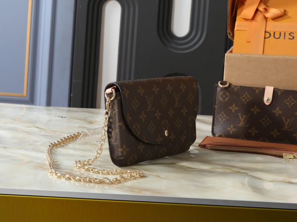 LV Wallet On Chain Trotter Bag M27242 BC