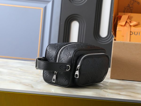 LV Locker Dopp Kit Cargo M2A501 BC