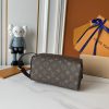 LV Locker Dopp Kit M2A666 BC