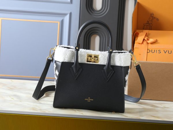 LV Grained Calfskin Shearling On My Side M20014-M21024 BC