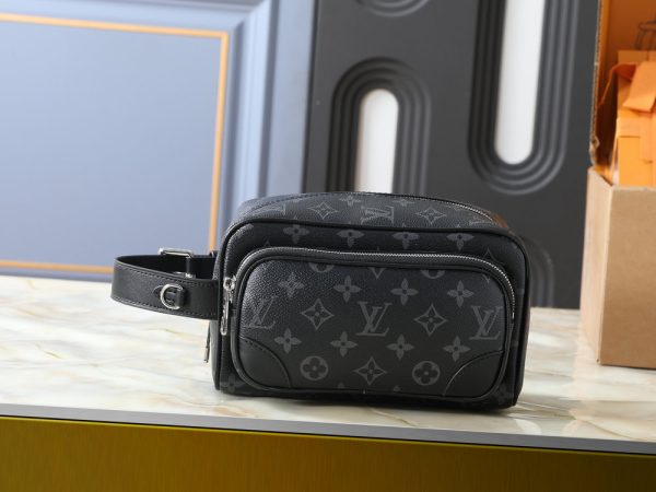 LV Locker Dopp Kit Cargo M2A501 BC