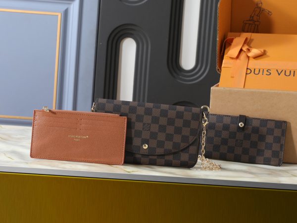 LV Wallet On Chain Trotter Bag M27242 BC