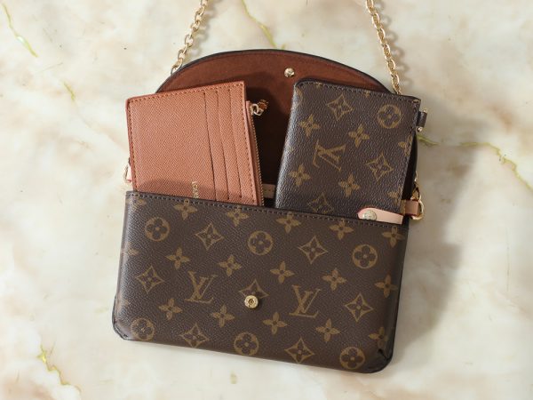 LV Wallet On Chain Trotter Bag M27242 BC