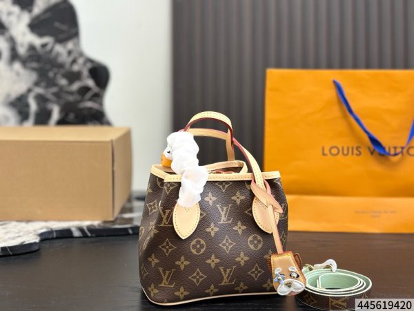 LV Neverfull BB Bag C2301450