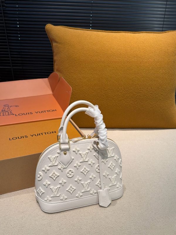 LV Alma BB Bag C2301850