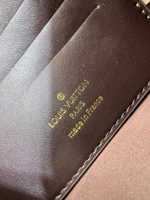 LV Wallet On Chain Ivy Beige Suede M82210 BC