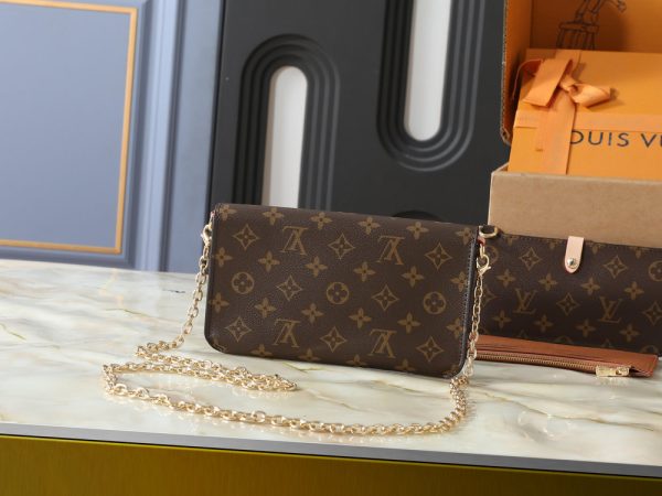 LV Wallet On Chain Trotter Bag M27242 BC