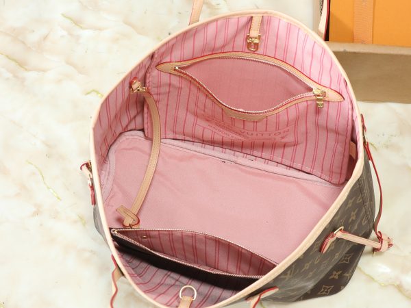LV Neverfull Halloween MM Bag M40995/081 BC