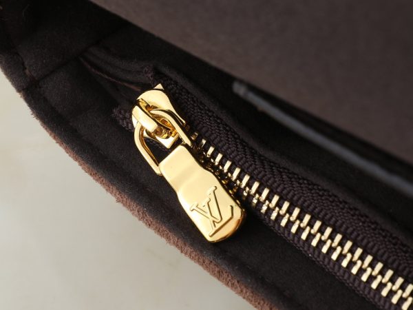 LV Wallet On Chain Ivy M2A367 BC