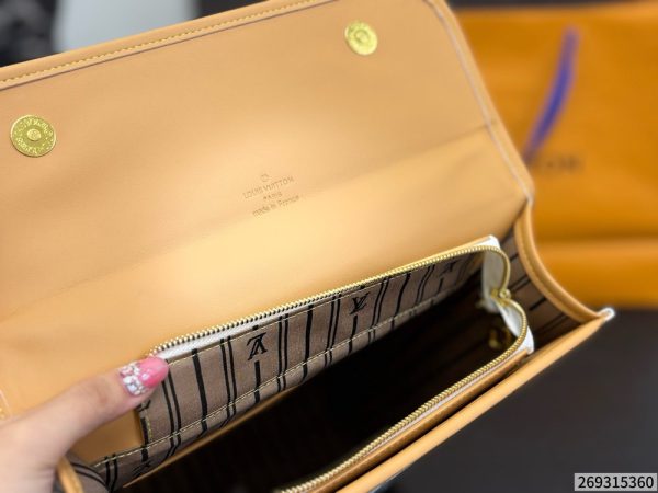 LV Multicolor Flap Backpack C2301550