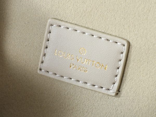 LV Vanity Chain Pouch Bag M12427 BC LV Vanity Chain Pouch Bag M12427 BC