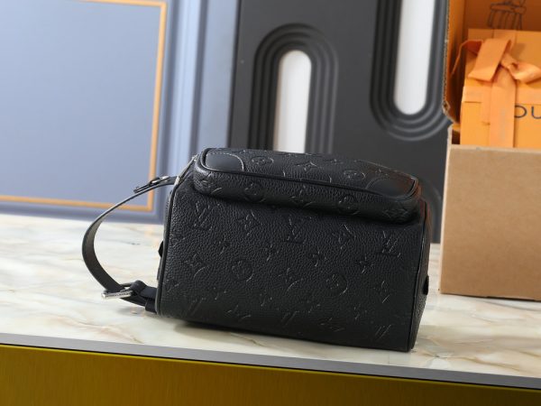 LV Locker Dopp Kit Cargo M2A501 BC