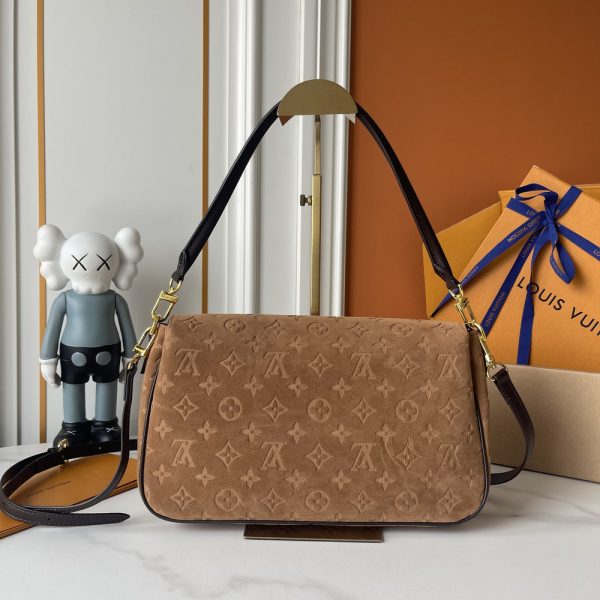 LV Pochette Métis Soft Bag M2A185-M29783-M2A332 BC