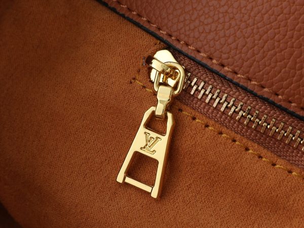 LV Grained Calfskin Shearling On My Side M20014-M21024 BC