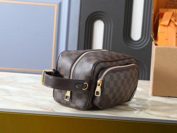 LV Locker Dopp Kit Cargo M2A501 BC
