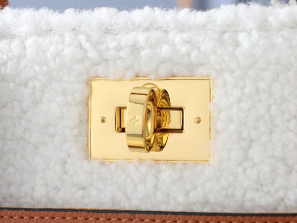 LV Grained Calfskin Shearling On My Side M20014-M21024 BC