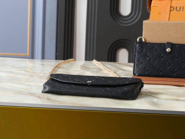 LV Wallet On Chain Trotter Bag M27242 BC