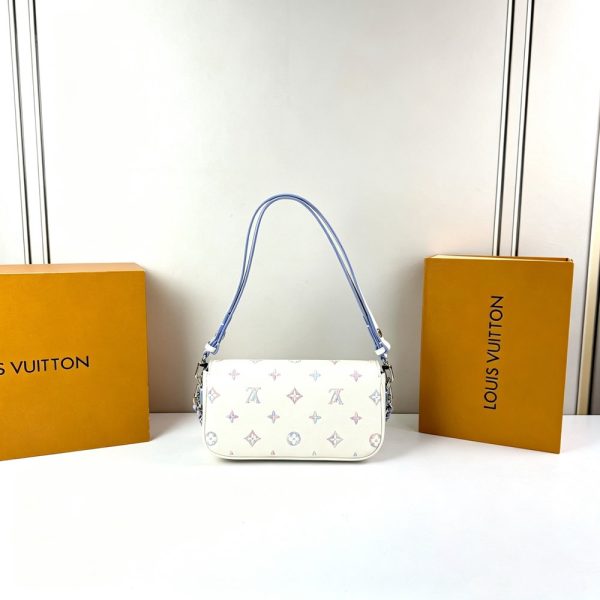 LV Wallet On Chain Ivy Bag M29770 BC